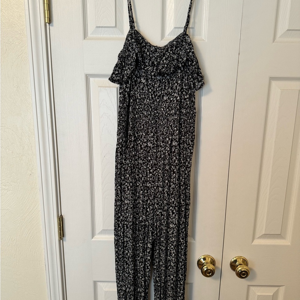 American Eagle Outfitters Black and White Floral Jumpsuit